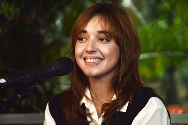 Penyanyi Rasya Meriahkan Road to 5 Tahun Medcom