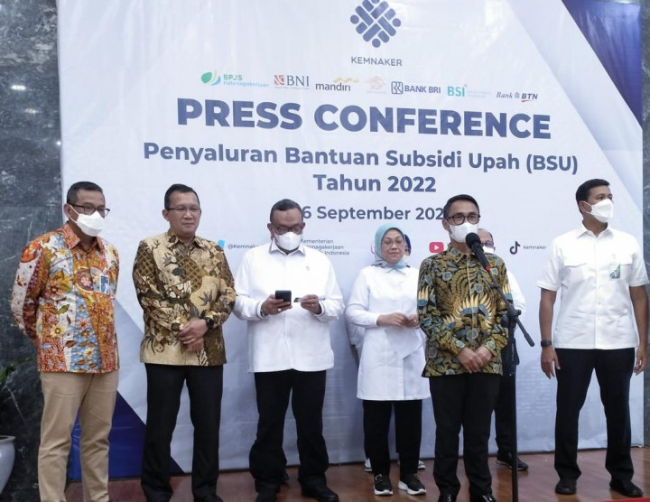 Pencairan BSU Serentak di Kantorpos Seluruh Indonesia Berjalan Lancar dan Efisien