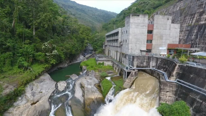 Butuh Rp10 Ribu Triliun, PLN <i>Nggak</i> Sanggup Kembangkan Listrik Hijau Sendirian