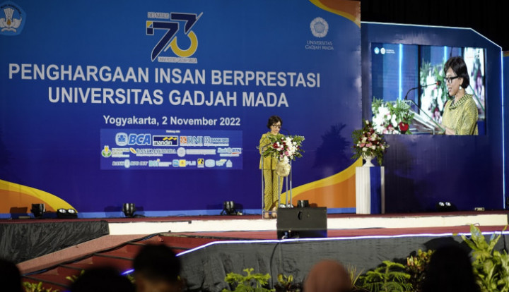 Selamat! 81 Orang Terima Anugerah Insan UGM Berprestasi 2022