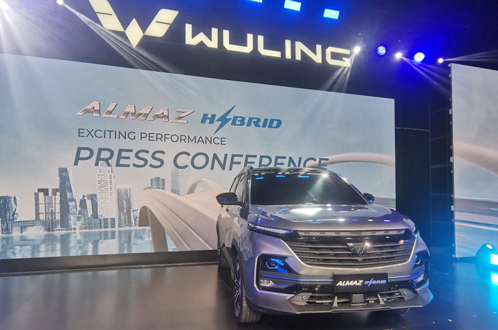 Wuling Almaz Hybrid Meluncur, Segini Klaim Konsumsi Bensinnya