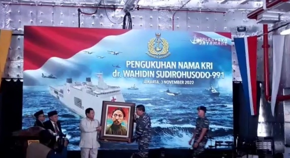 Prabowo Sematkan Nama Dr Wahidin Sudirohusodo ke KRI