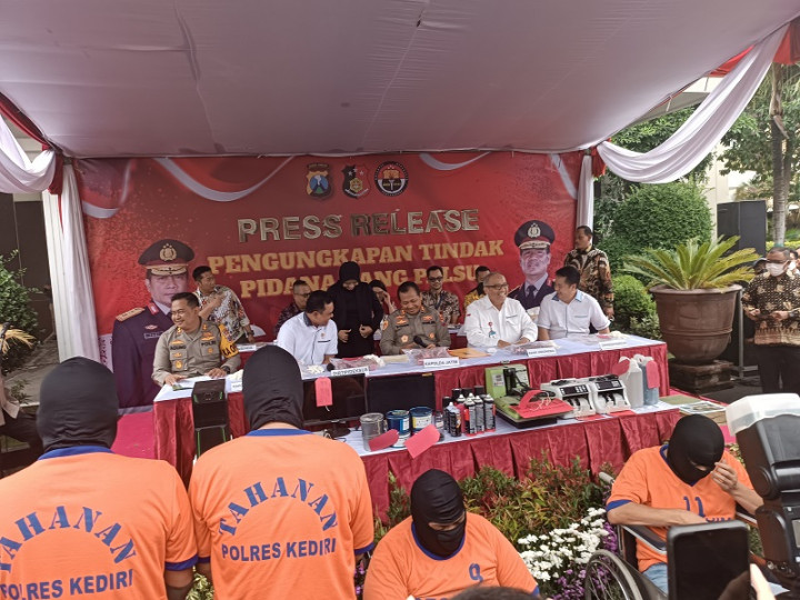 Peredaran Miliaran Uang Palsu di Jatim Terungkap