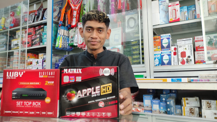Tayangan TV Analog Mati, Penjualan Set Top Box di Cirebon Meningkat Drastis