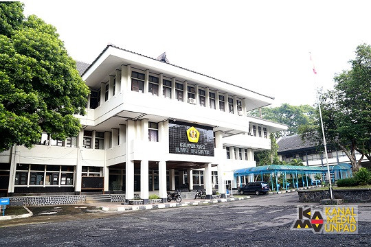 Dosen Unpad Ungkap Seni Gerak dan Strategi Perang dalam Naskah Sanghyang Siksa Kandang Karesian