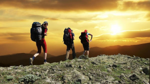 5 Hal yang Harus Dipersiapkan Sebelum Mendaki Gunung