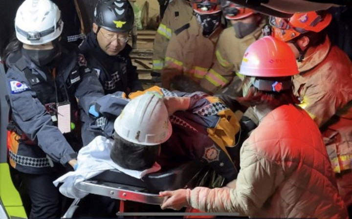 Terjebak 9 Hari di Tambang Korea Selatan, 2 Pekerja Berhasil Diselamatkan