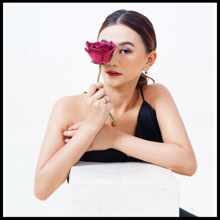 Bunga Tiara Kembali dari Rehat lewat 'Melupakanmu'