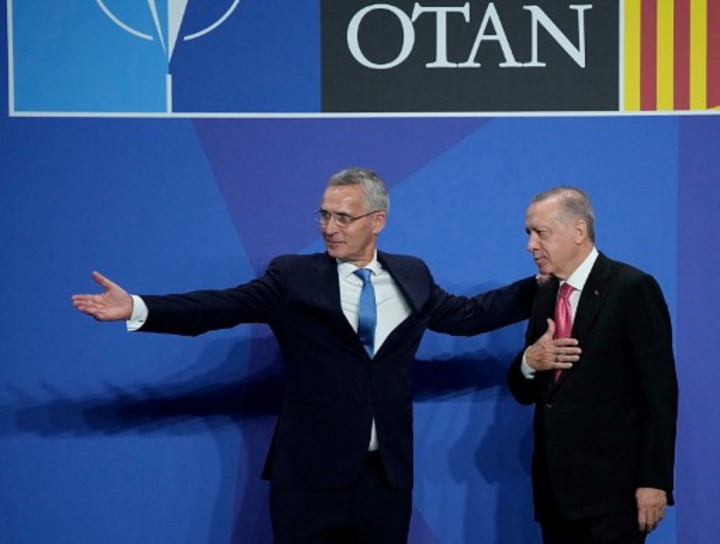 NATO dan Turki Sepakat Dukung Ukraina untuk Akhiri 'Perang Agresi' Rusia