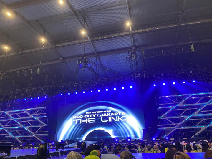 Beda dengan Kemarin, Hari Kedua Konser NCT 127 Digelar Hingga Selesai