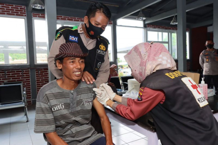 Polres Lombok Barat Kembali Gencarkan Vaksinasi Covid-19