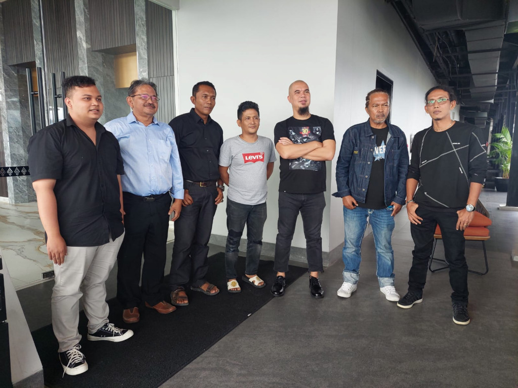 Ahmad Dhani dan musisi Sumatera Barat (Foto: instagram)