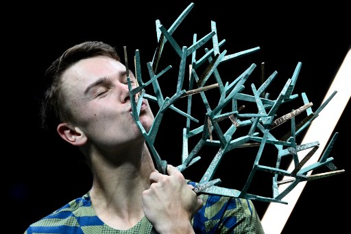 Kejutan! Petenis Remaja Denmark Kalahkan Djokovic di Final Paris Masters 2022