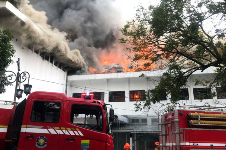 Gedung Hangus, Aktivitas Bappelitbang Kota Bandung Dipindah Sementara