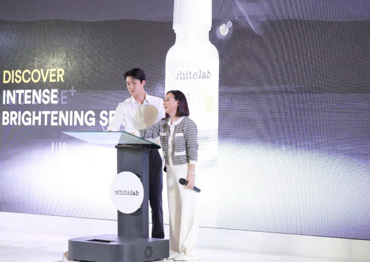 Sehun EXO Sapa Penggemar di Indonesia