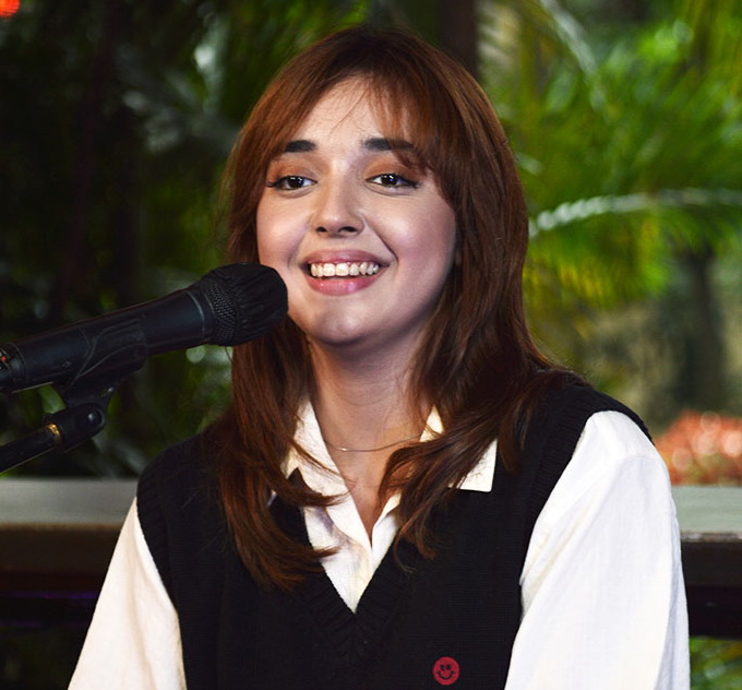 Rasya Tak Canggung Lagi Rekaman Lagu Baru