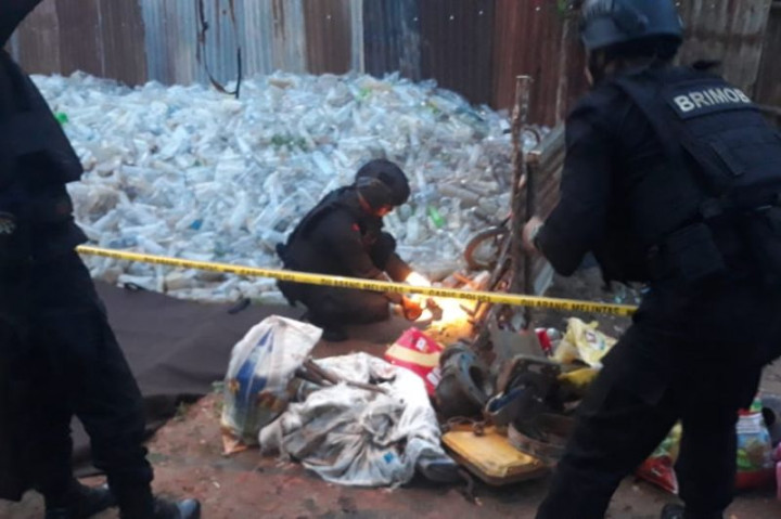 Granat Nanas Ditemukan Tercampur dengan Rongsokan