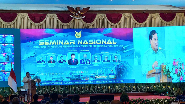 Prabowo akan Perkuat Pertahanan Udara dengan Drone hingga Satelit