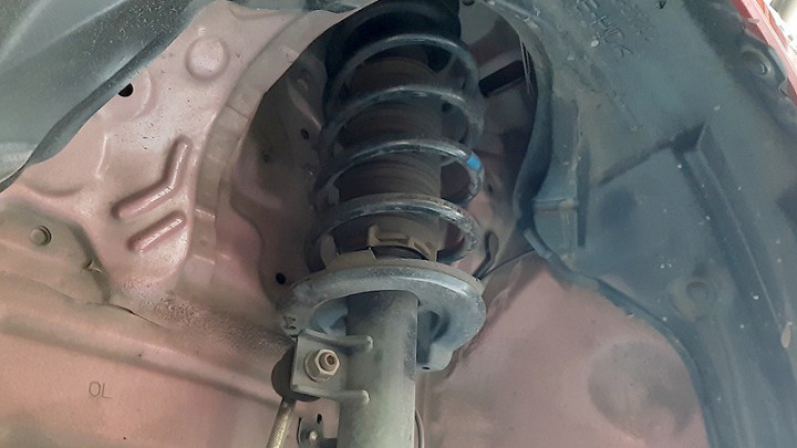 5 Langkah Merawat Shockbreaker, Apalagi Di Musim Hujan