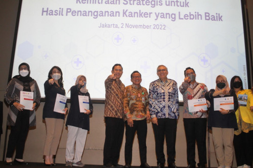  Roche Indonesia bekerjasama dengan Pusat Kanker Nasional RS Kanker Dharmais untuk meningkatkan upaya penanganan kanker.
