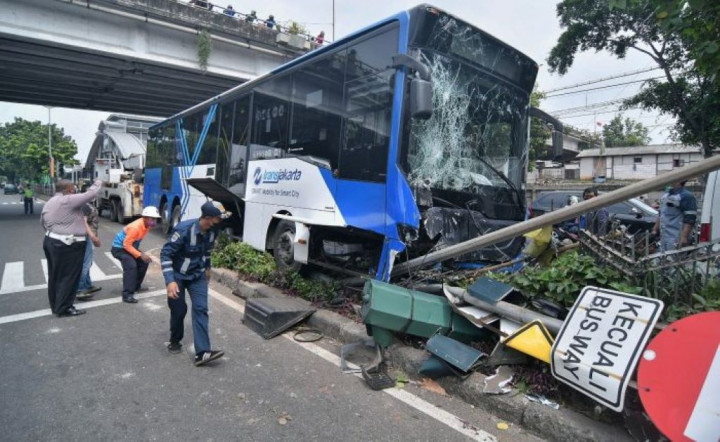 Heru Perintahkan Transjakarta Utamakan keselamatan dalam Operasional