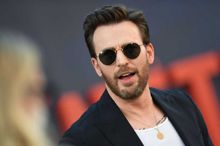 Selamat! Chris Evans Dinobatkan Jadi Pria Terseksi 2022
