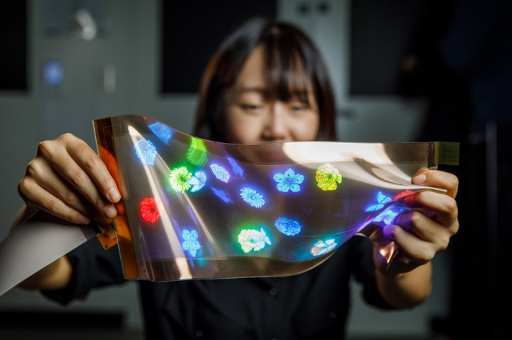 LG Display Pamerkan Layar 12 Inci bisa Melebar hingga 14 Inci