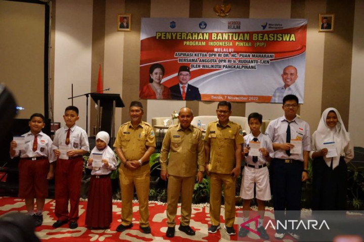 6.498 Siswa di Pangkalpinang Dapat Beasiswa PIP