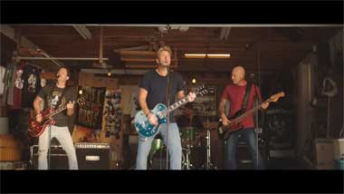 Nickelback Rilis Video Musik Those Days, tentang Petualangan Masa Muda