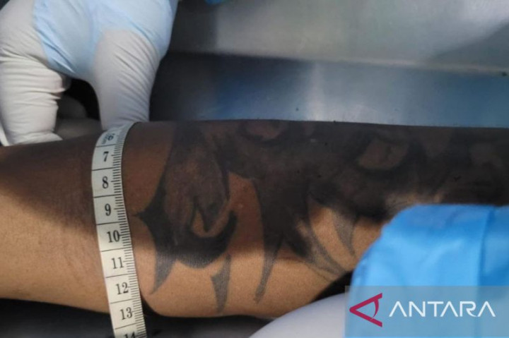 Pria Tanpa Identitas Tewas Tergantung di Kantor Camat Kertapati Palembang