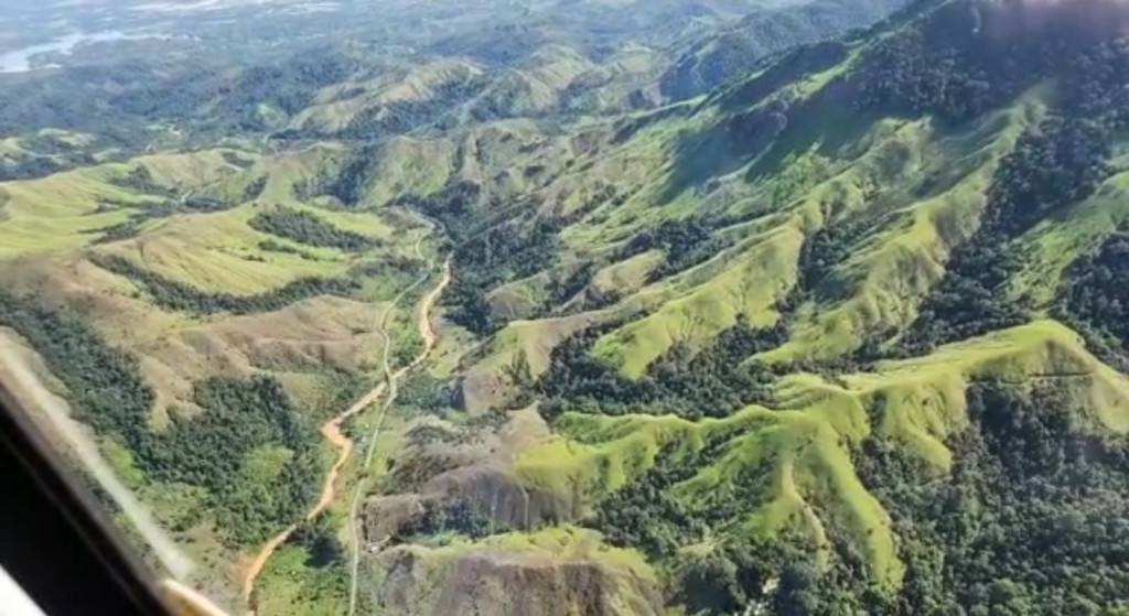 Jalur proyek jalan Jantho-Lamno. Foto: Istimewa