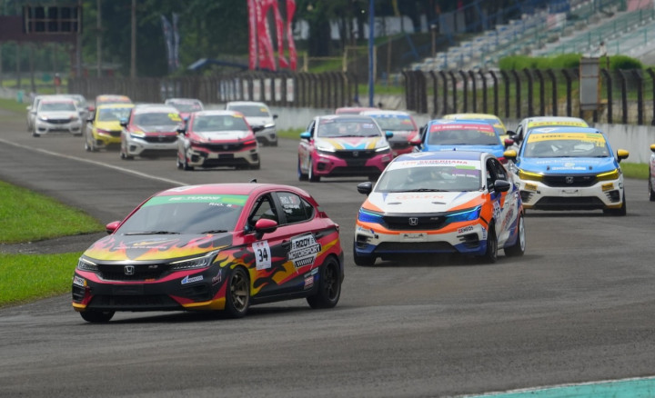 Jawara OMR Honda Ungkap Perbedaan Karakter Jazz dan City Hatchback Dipakai Balap