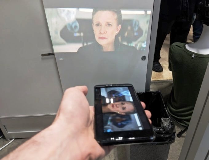 Apakah Proyektor Internal Smartphone Berguna untukmu? Simak Penjelasannya