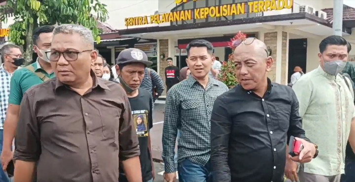 Ayah Korban Tragedi Kanjuruhan Laporkan PSSI dan PT LIB