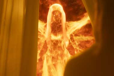 Serem Banget! Ini Penampakan Dian Sastro jadi Dewi Api