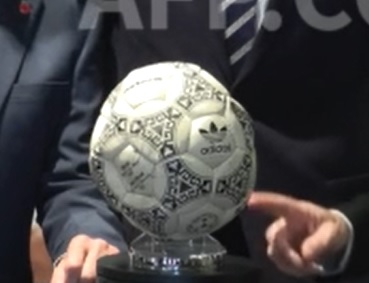 Pekan Depan, Bola 'Gol Tangan Tuhan' Maradona Bakal Dilelang