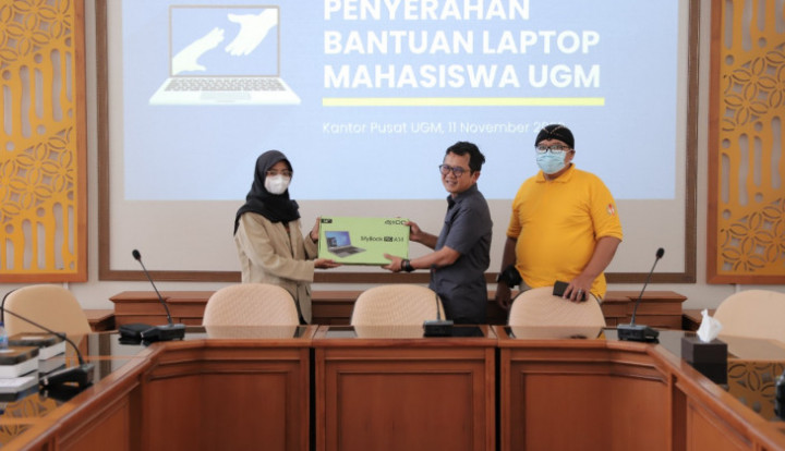 UGM Beri Bantuan Peminjaman Laptop untuk Mahasiswa, Pemegang KIP-K Jadi Prioritas
