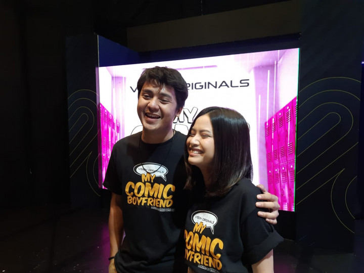 Arbani Yasiz Canggung Beradegan Mesra dengan Hanggini