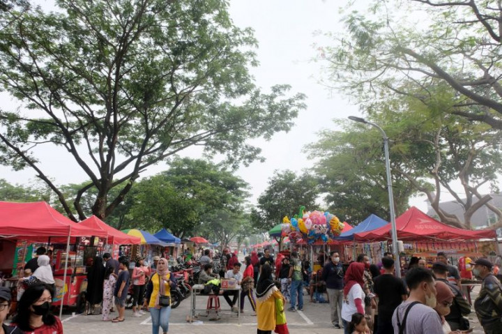 Ratusan PKL Masjid Al Akbar Surabaya Direlokasi ke Pasar Jambangan