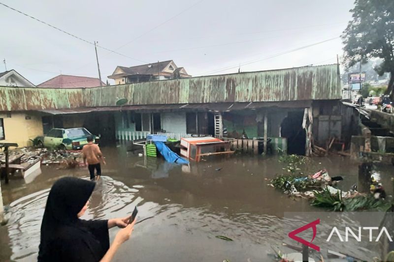 Warga Bukittinggi Diimbau Waspada Potensi Bencana Hidrometeoroligi