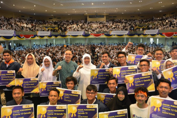 Khofifah Bangga Unair Capai Peringkat 81 pada Top 100 Perguruan Tinggi Asia