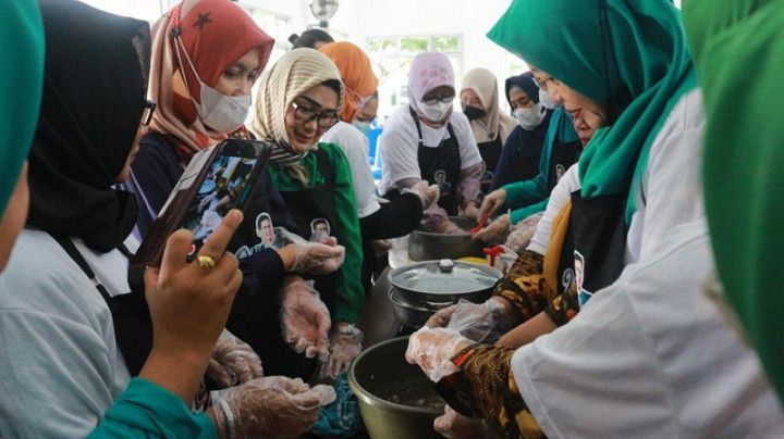 Ikut Pelatihan, Ibu Rumah Tangga di Bogor Didorong untuk Menambah Pendapatan