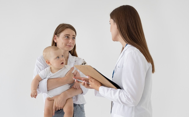 Yuk, Kenali 6 Warna Feses Bayi, Arti, Sebab, dan Kapan Harus ke Dokter