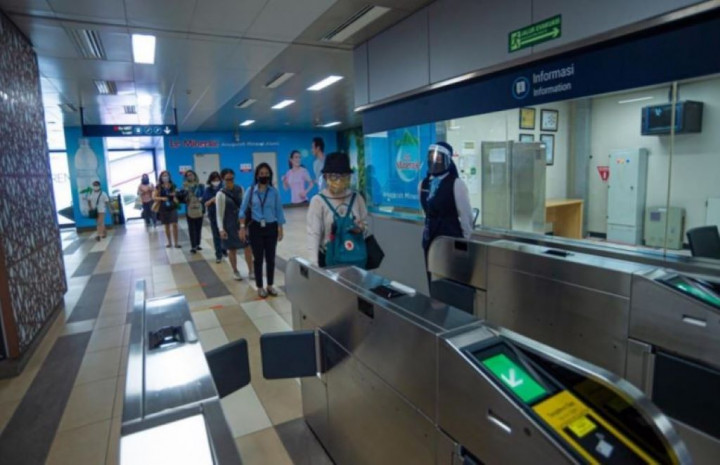 Mulai Hari Ini, MRT Jakarta Beroperasi Hingga Pukul 24.00 WIB