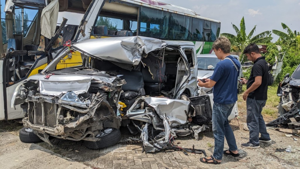 Polisi Sebut Minibus yang Kecelakaan di Tol Cipali Travel Gelap