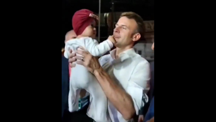 Presiden Prancis Emmanuel Macron Jalan Kaki di Bali, Nostalgia Masa Kecil