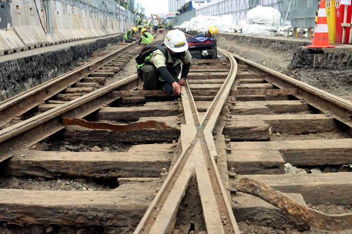Melihat Rel Trem Kuno Peninggalan Belanda di Proyek MRT Jakarta
