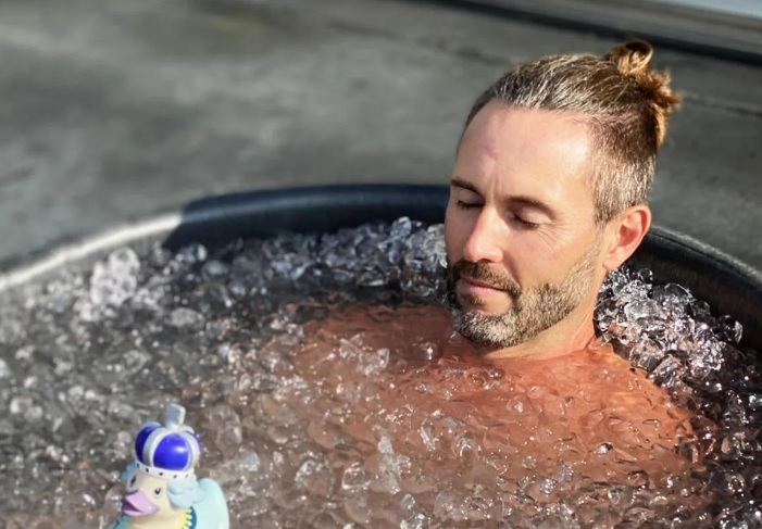 Pegal Setelah Berolahraga? Ice Bath Bisa Meredakan Ketegangan Otot