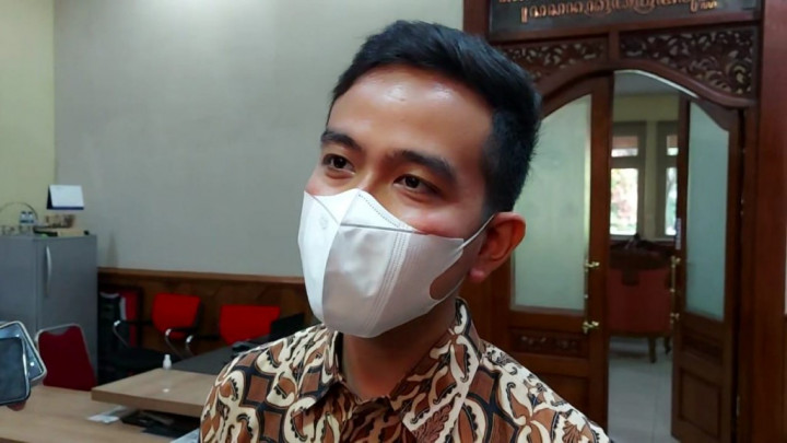 Background Zoom Gibran saat Wawancara TV Disorot Netizen, Kenapa?