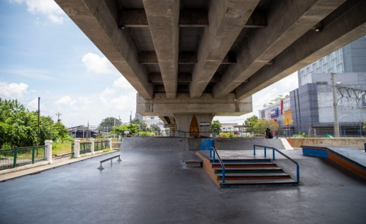 Kolong <i>Flyover</i> Purwosari Disulap Jadi Ruang Publik